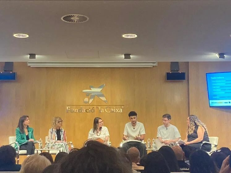 Taula rodona amb la participació de Mireia Yter