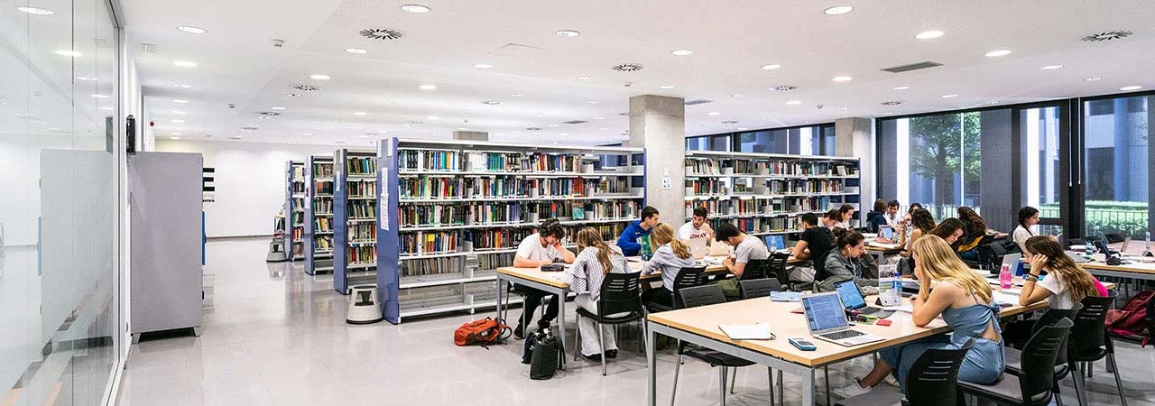 Sala de lectura de la Biblioteca Campus Sant Cugat