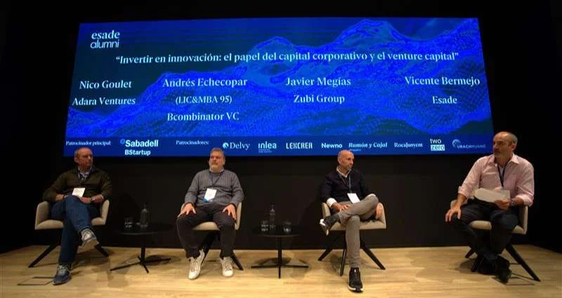 De izda a dcha: Nico Goulet, socio fundador en Adara Ventures; Andrés Echecopar, managing partner en Bcombinator VC; Javier Megías, COO en Zubi Group; Vicente Bermejo, profesor de Esade dpto. Economía, Finanzas y Contabilidad